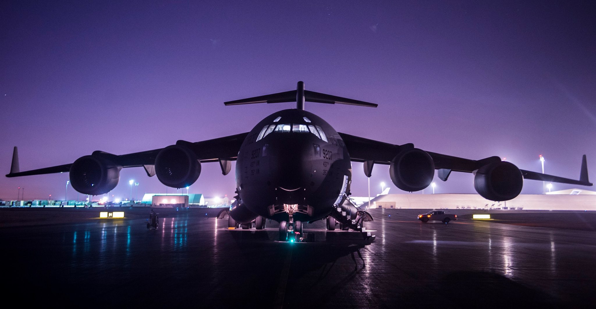 photo of a cargo aircraft